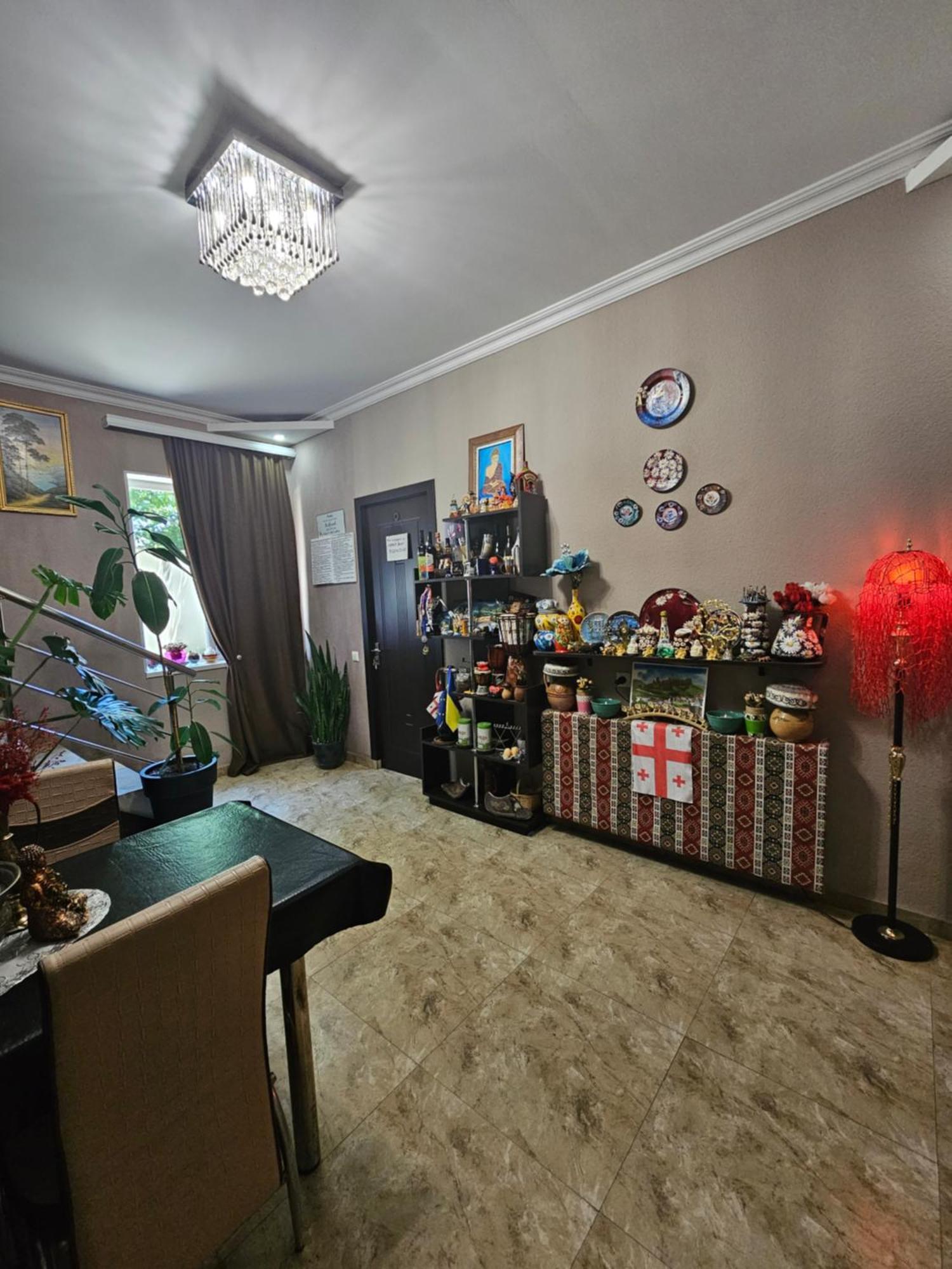 טביליסי Guesthouse Different מראה חיצוני תמונה