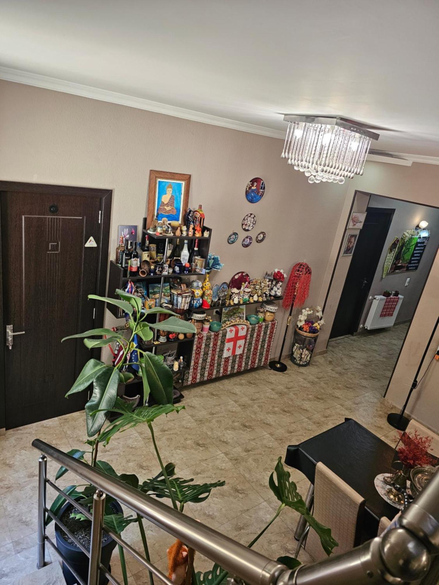 טביליסי Guesthouse Different מראה חיצוני תמונה